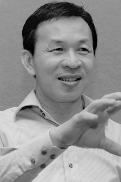 Portrait of Prof David Ng